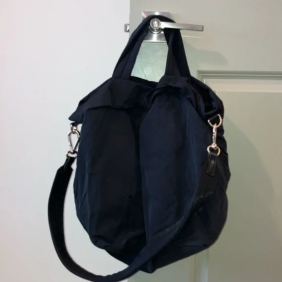 Lululemon Lot Black On My Level Bag 2.0 19L Belt Everywhere Belt bag - Picture 5 of 11